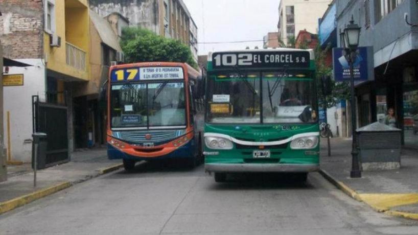  Empresarios de ómnibus anuncian la reducción del servicio en un 25% en Tucumán