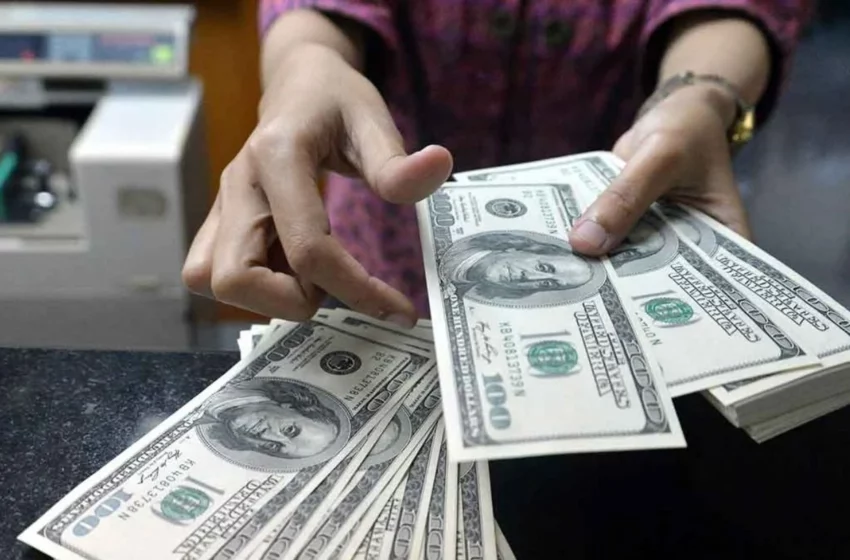  El dólar blue volvió a subir y cayeron los tipos de cambio financieros