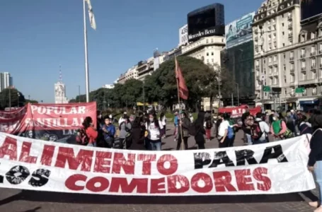 Organizaciones sociales marchan al Obelisco para reclamar «trabajo y salario digno»