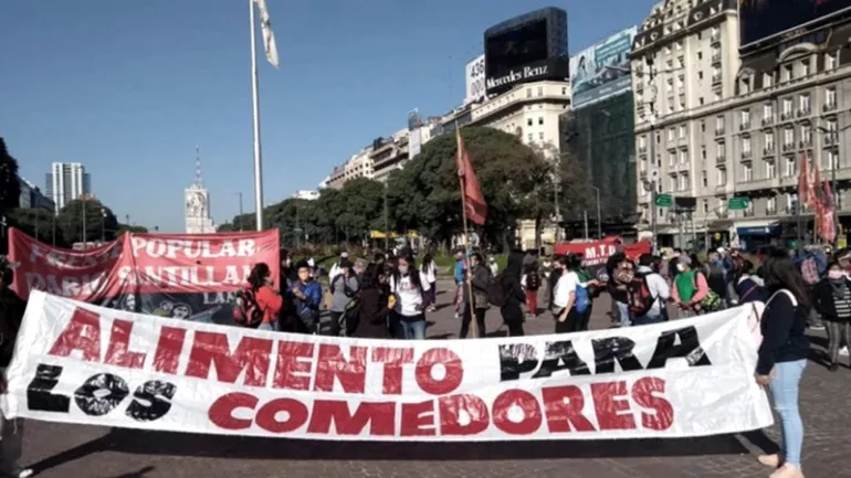  Organizaciones sociales marchan al Obelisco para reclamar «trabajo y salario digno»