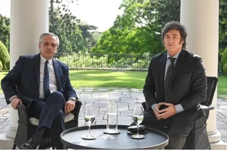 Alberto Fernández y Javier Milei, por primera vez, juntos en la residencia de Olivos