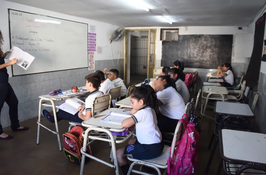 ¿Hasta cuándo tienen que a clases los alumnos en Tucumán?