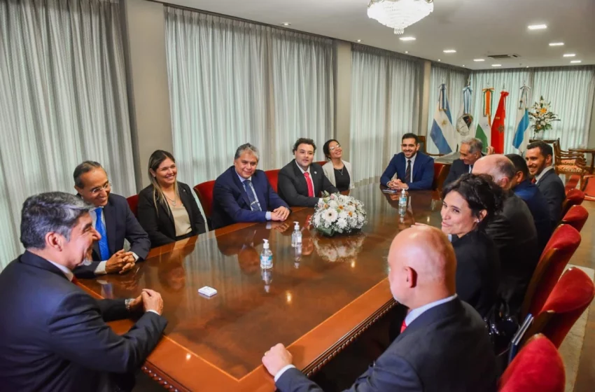  El vicegobernador recibió a Embajadores de Marruecos y La India