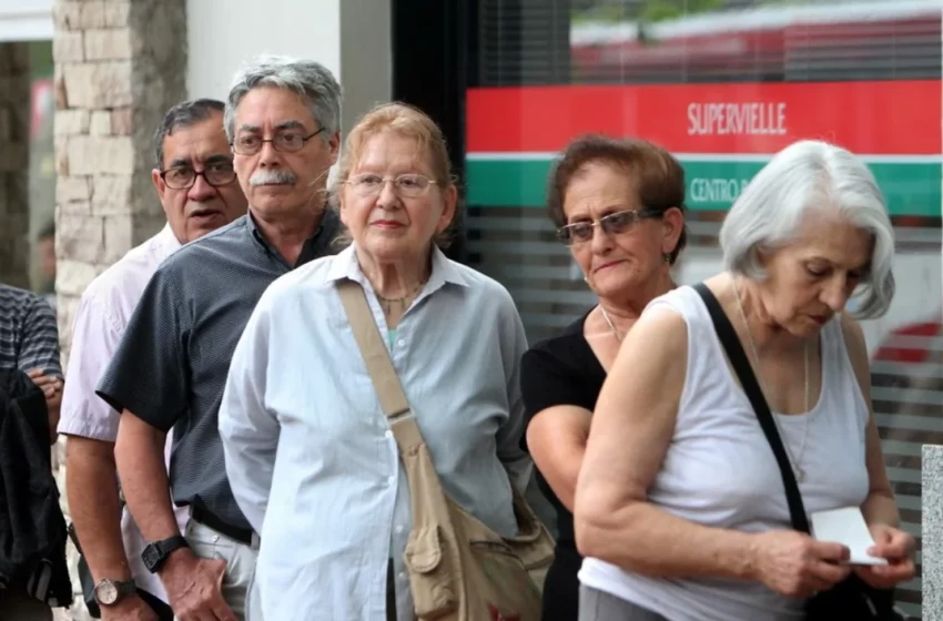  La Coalición Cívica presentó un proyecto para que las jubilaciones se actualicen de forma mensual por inflación