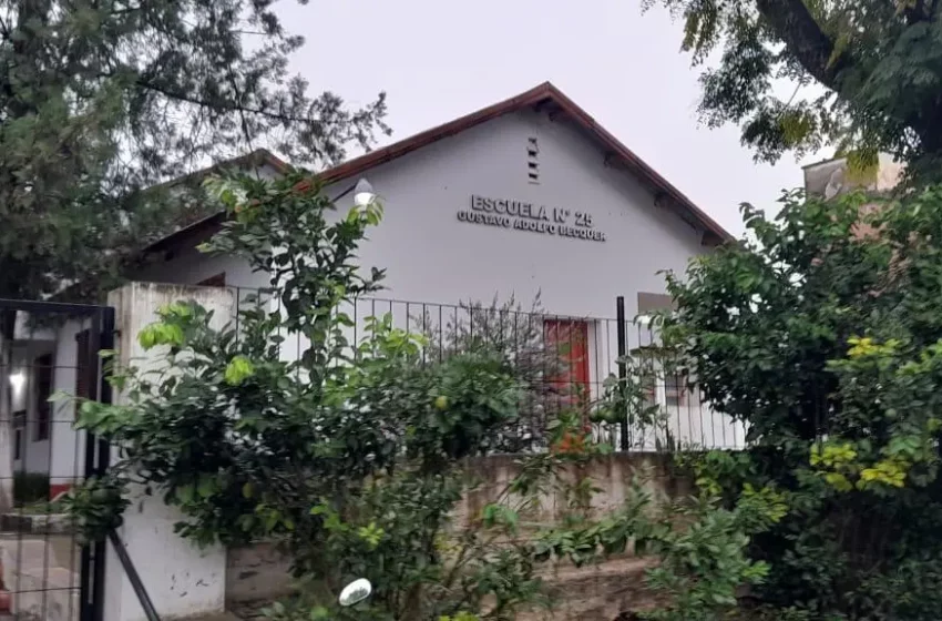  Hace un año robaron notebooks de una escuela en La Cocha y ahora volvieron en busca de los cargadores