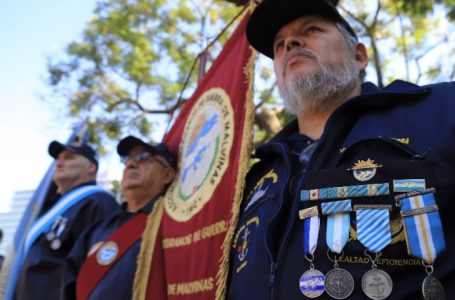 Cadena Nacional por el 42° Aniversario del Día del Veterano y Caídos en la Guerra de Malvinas