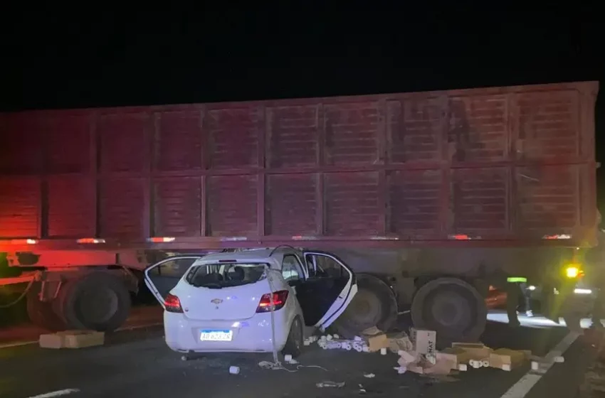  Brutal accidente entre un auto y una resta cañera en la ruta 9