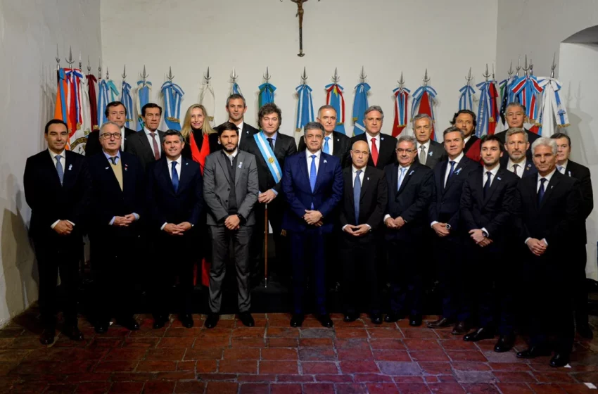  El presidente Milei logró su más esperada foto política para encarar la segunda etapa de su gobierno: «Esto es símbolo de un cambio de época»