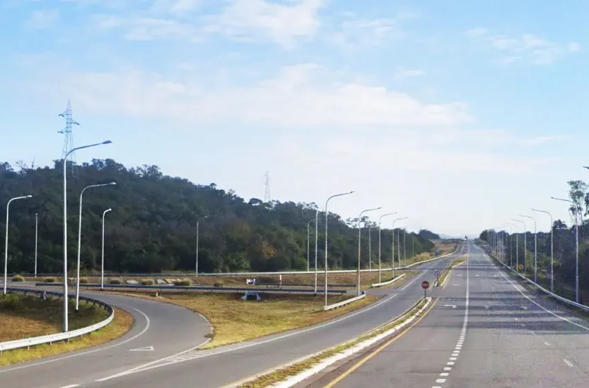  Un rosarino y varios tucumanos asaltaron un tour de compras santiagueño en El Cadillal