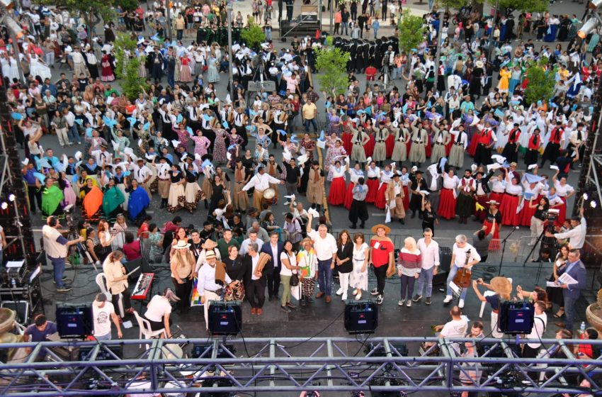  Cierre del Septiembre Musical: Una fiesta cultural que reunió a miles de bailarines en Tucumán