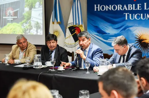  Debate legislativo: avances en la reforma política y propuestas para modernizar el sistema electoral