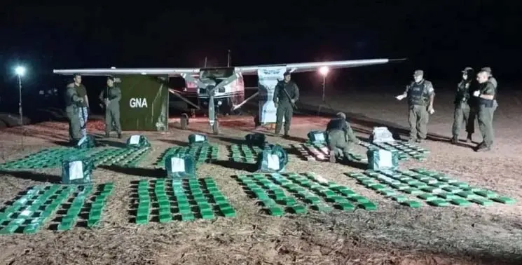  Avioneta con 475 kilos de cocaína vinculada a un sello de un cartel tucumano