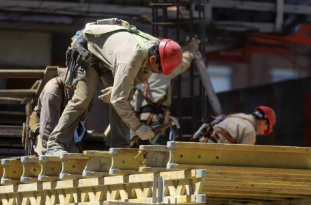 Crecen el empleo formal y los salarios: primeros signos de recuperación tras 11 meses de contracción