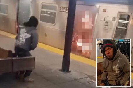 Le prendió fuego a una mujer en el metro de Nueva York y se sentó en el andén para verla morir