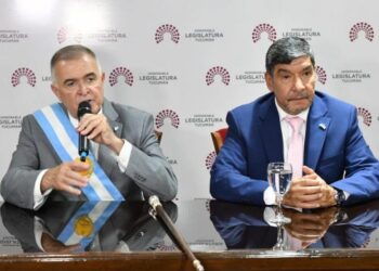 “Tucumán está dando un un giro de 180 grados en lo institucional, social y político”
