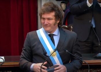 Milei Defiende Nombramientos en la Corte y Cuestiona a los «Ñoños Republicanos»