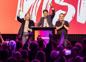 Pullaro celebró un triunfo contundente en Santa Fe y va por la reforma constitucional