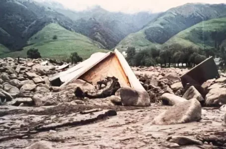 Tafí del Valle: desalojan ocupaciones ilegales en la ribera del río El Blanquito