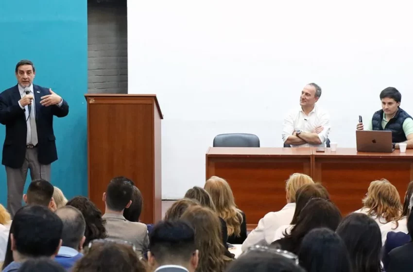 Tucumán impulsa el futuro de la salud pública con capacitación en IA