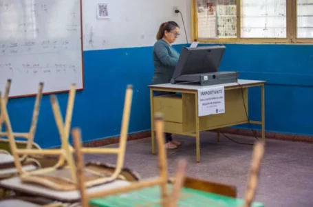 LLA busca consolidarse en CABA con Manuel Adorni y una estrategia de nacionalización electoral