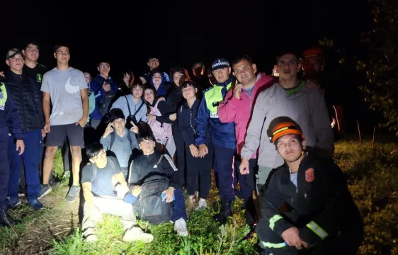 Rescatan a un grupo de alumnos que se extraviaron en San Javier