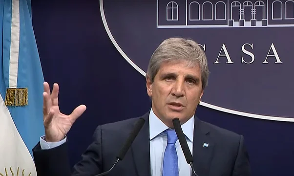Economistas debaten los riesgos y beneficios tras la colocación de US$ 1.000 millones