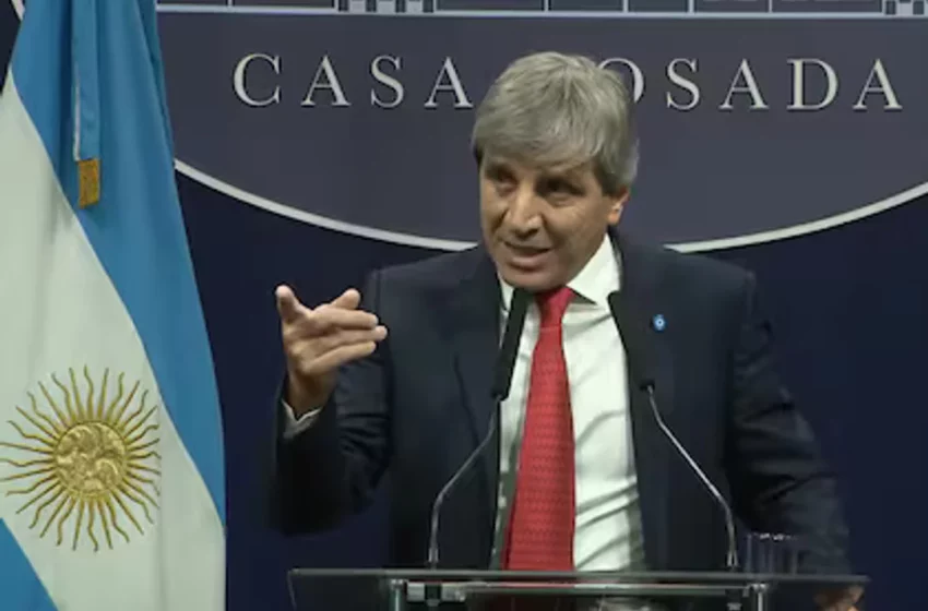 El Gobierno busca atraer los dólares del «colchón» con un nuevo régimen económico