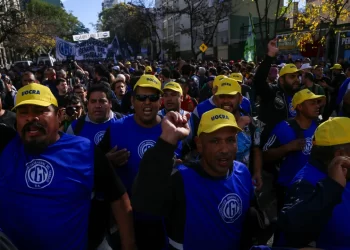 Reformas laborales: el Gobierno restringe su intervención en elecciones sindicales y paritarias docentes