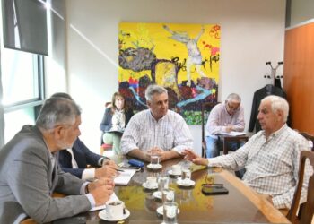 Avanza la reforma de la Ley de Obras Públicas: Legisladores recibieron propuestas de la Cámara de la Construcción