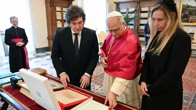 Encuentro histórico en el Vaticano: Milei fue recibido por el papa León XIV y hablaron de pobreza, paz y cohesión social