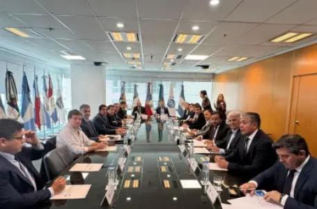 Gobierno y provincias analizan nueva propuesta para destrabar el reparto de fondos