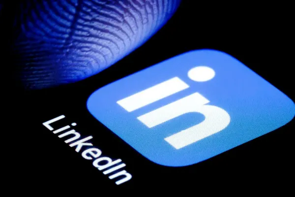 LinkedIn acelera con inteligencia artificial, pero la autenticidad sigue siendo la clave