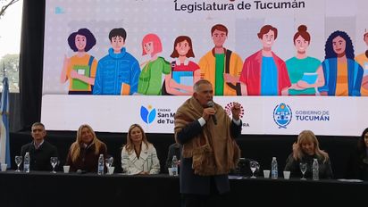 Jaldo encabezó un encuentro con centros de estudiantes y habló de unidad en el peronismo