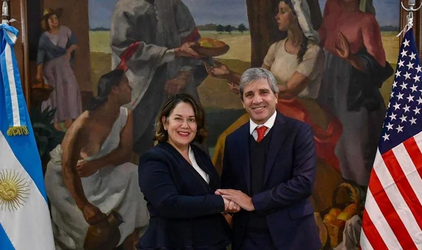 Caputo se reunió con la nueva representante diplomática de Estados Unidos en Argentina