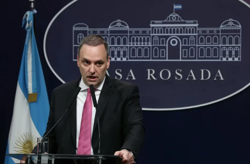 El Gobierno anunció que se inició el proceso para privatizar AySA