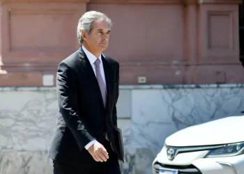 El Gobierno lanza una nueva licitación de Letras y Bonos del Tesoro en pesos y en dólares