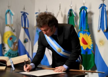 Milei encabezará la vigilia del 9 de Julio en Tucumán en medio de tensiones con las provincias