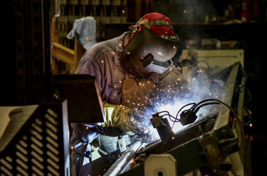 La economía se desacelera: proyectan solo un 1% de crecimiento para el resto del año