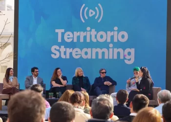 San Miguel de Tucumán lanzó un programa gratuito de capacitación en streaming para jóvenes con alcance regional