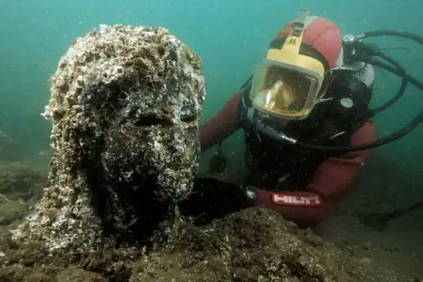 Hallazgo histórico: descubren una ciudad egipcia sumergida con más de 2.000 años de antigüedad