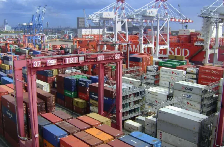 El superávit comercial se reduciría a un tercio por el aumento de importaciones