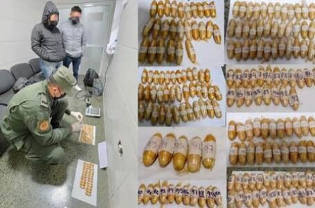 Atrapan en Trancas a dos “capsuleros”: expulsaron 197 cápsulas con 2 kilos de cocaína