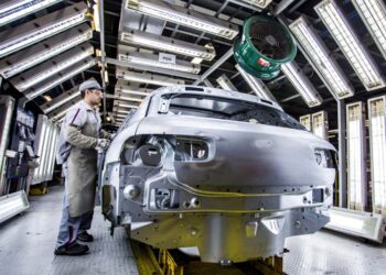 Fuerte caída de la producción y exportación automotriz en julio, a pesar del repunte en patentamientos