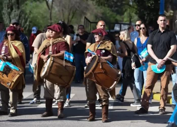 La Ciudadela honró la Batalla de Tucumán con una emotiva Caminata Histórica