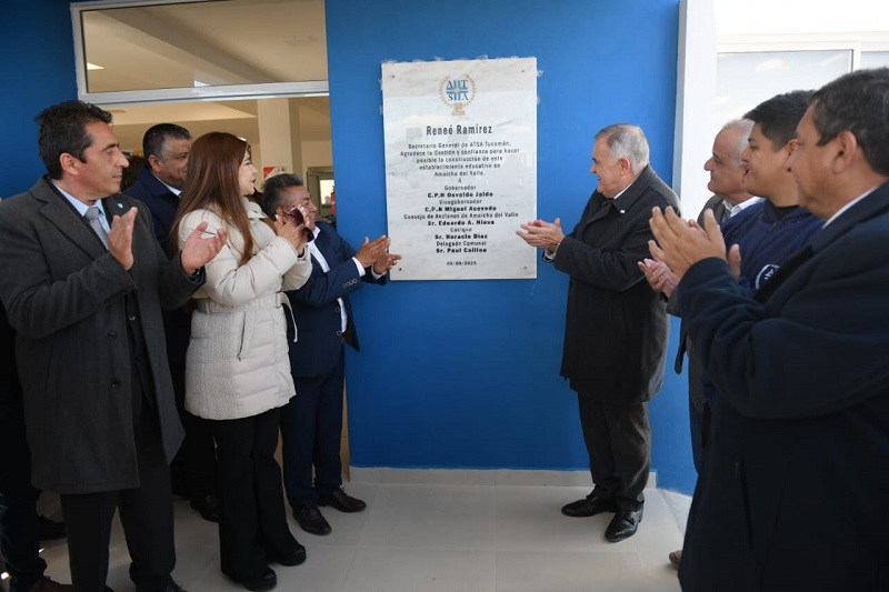 El Gobernador inauguró la Escuela de Enfermería de ATSA en Amaicha del Valle