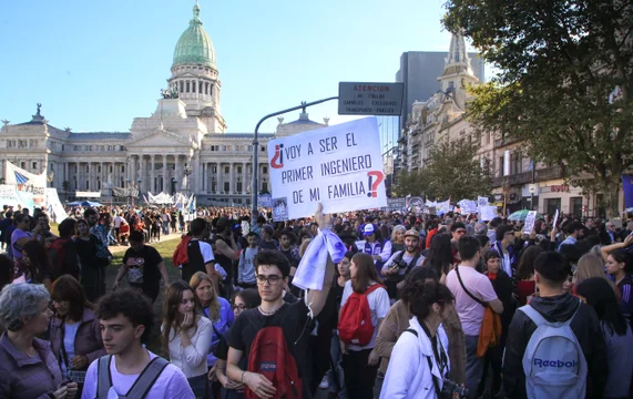 Se realiza hoy otra Marcha Federal al Congreso contra los vetos de Milei