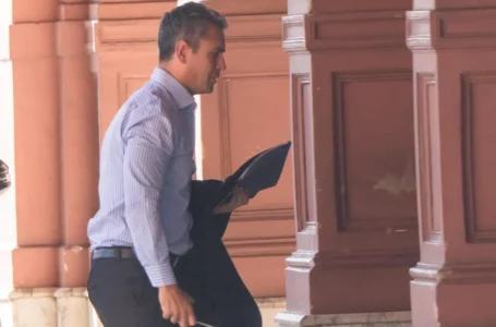 Milei reactivó la mesa política en la Casa Rosada tras la derrota en Buenos Aires