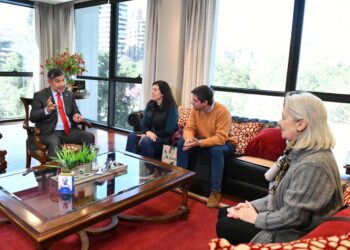 La Legislatura y el CONICET impulsan la recuperación de un archivo histórico del siglo XX