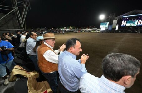 Osvaldo Jaldo participó de la Fiesta Nacional e Internacional del Caballo y destacó su valor cultural y familiar