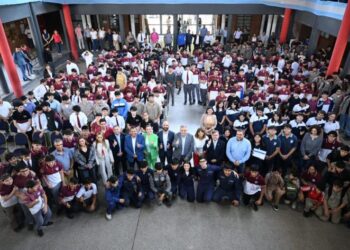 Jaldo destacó la educación técnica y el talento tucumano en proyectos de autos eléctricos